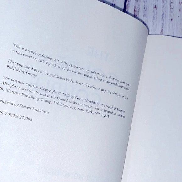 The Golden Couple novel hardback 2022 - Picture 4 of 8